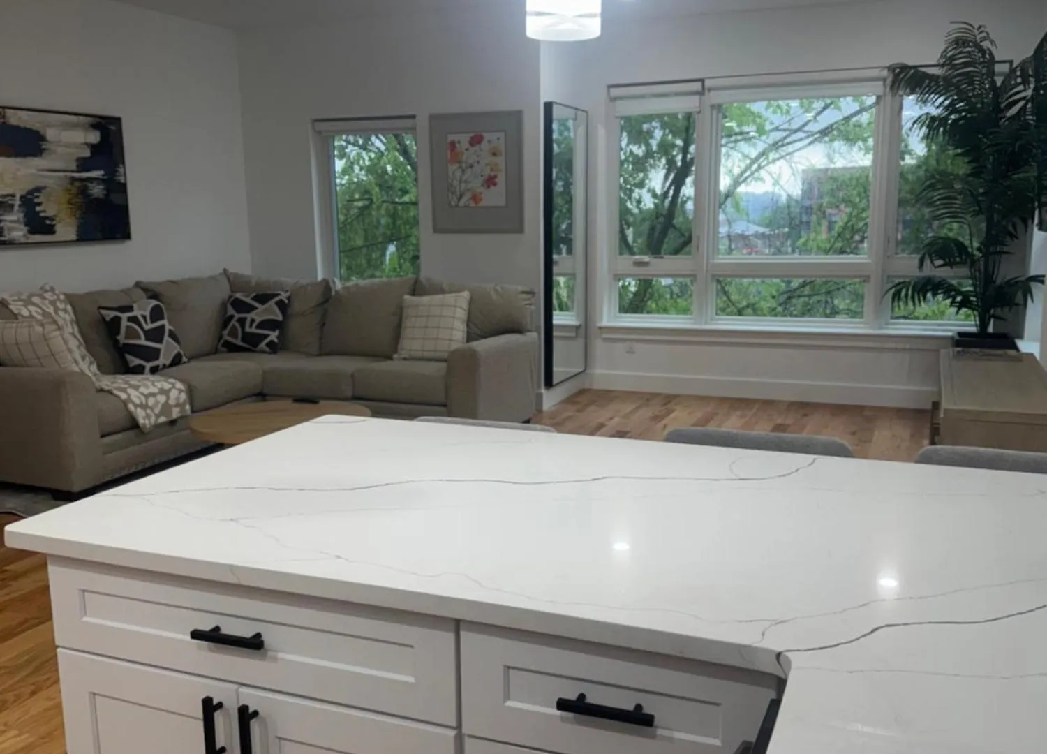 Cozy 3Br Retreat With Rooftop Near Ewr & Nyc Access 뉴어크