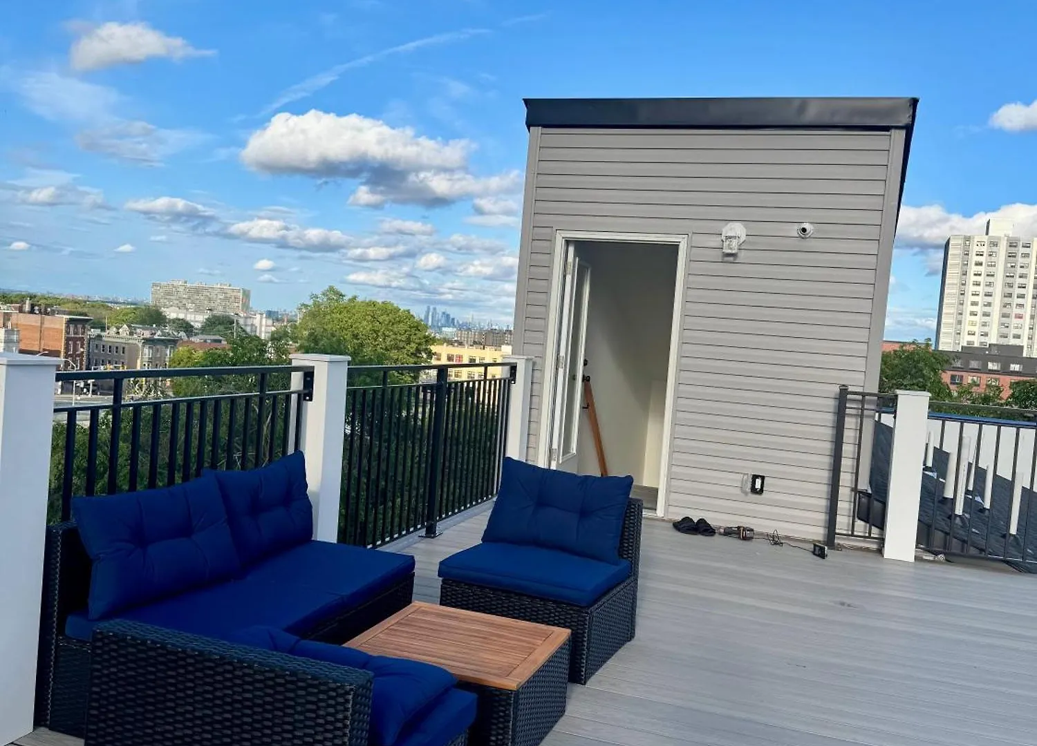 Cozy 3Br Retreat With Rooftop Near Ewr & Nyc Access 뉴어크 0*,  미국